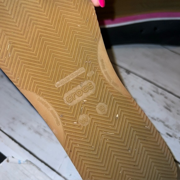 Crocs Retro Slingback Flats Size 9 Black Pink - Picture 5 of 5